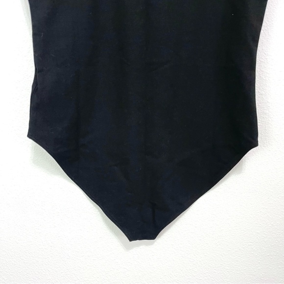 Gap- Tank Bodysuit in Black Size Medium. - Picture 7 of 8
